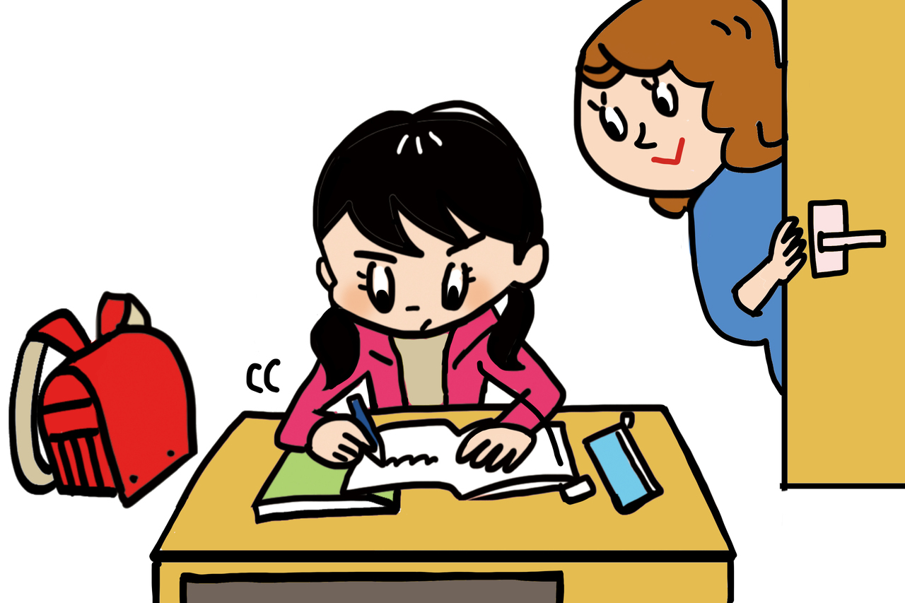 部屋で集中して勉強している女の子とそれを見守るお母さんのイラスト